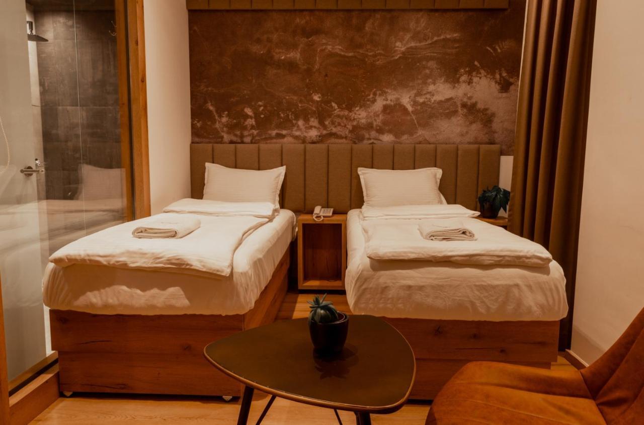 Roadside Hotel Lipjan 外观 照片