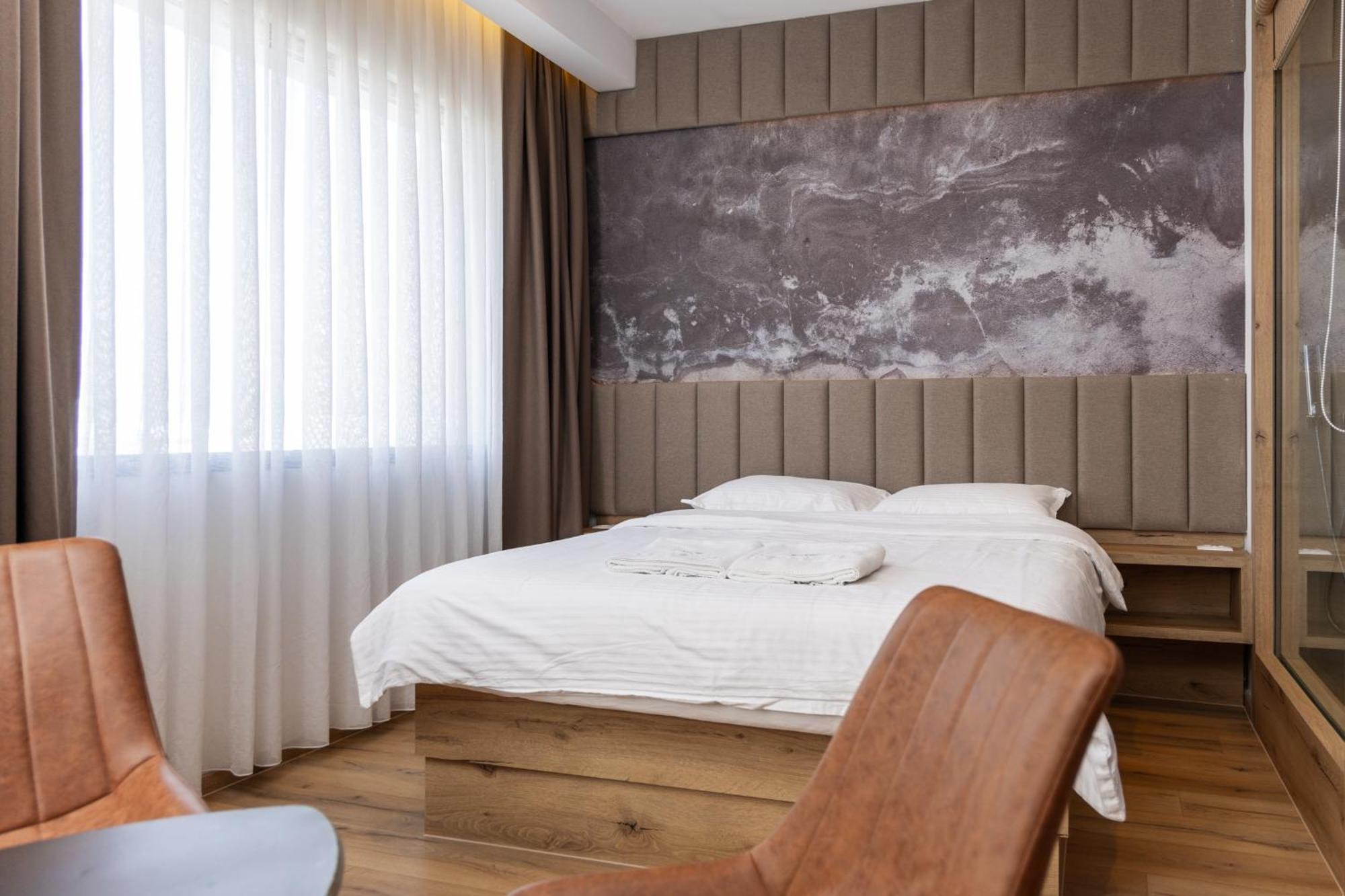 Roadside Hotel Lipjan 外观 照片