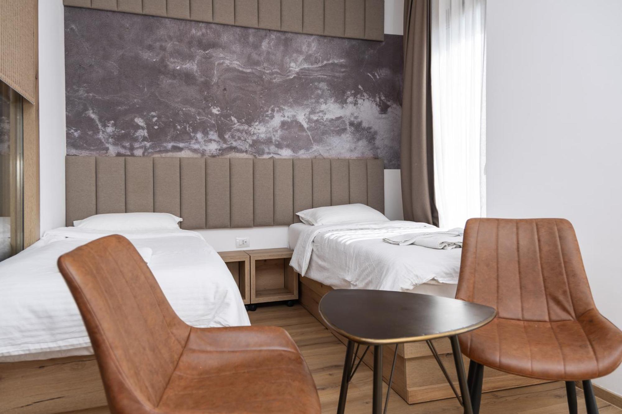 Roadside Hotel Lipjan 外观 照片