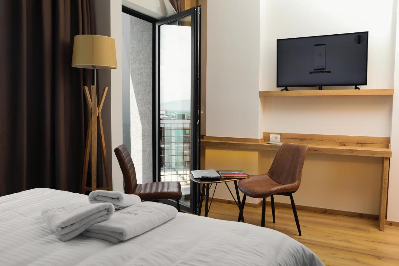 Roadside Hotel Lipjan 外观 照片